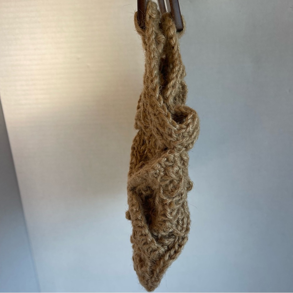 Vintage  Woven Rope-Style Boho Bag With Wood Handle . - Picture 4 of 10